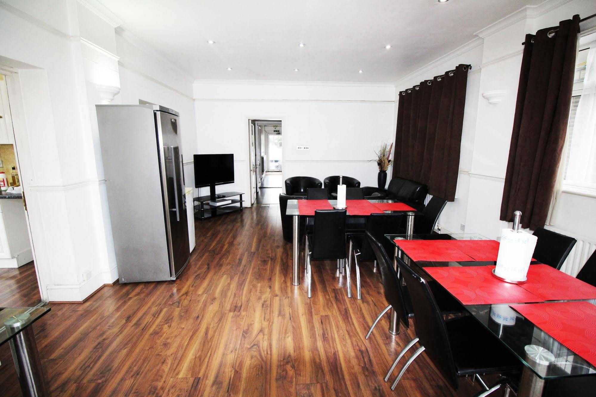 לונדון Flexistay Norbury Aparthotel מראה חיצוני תמונה