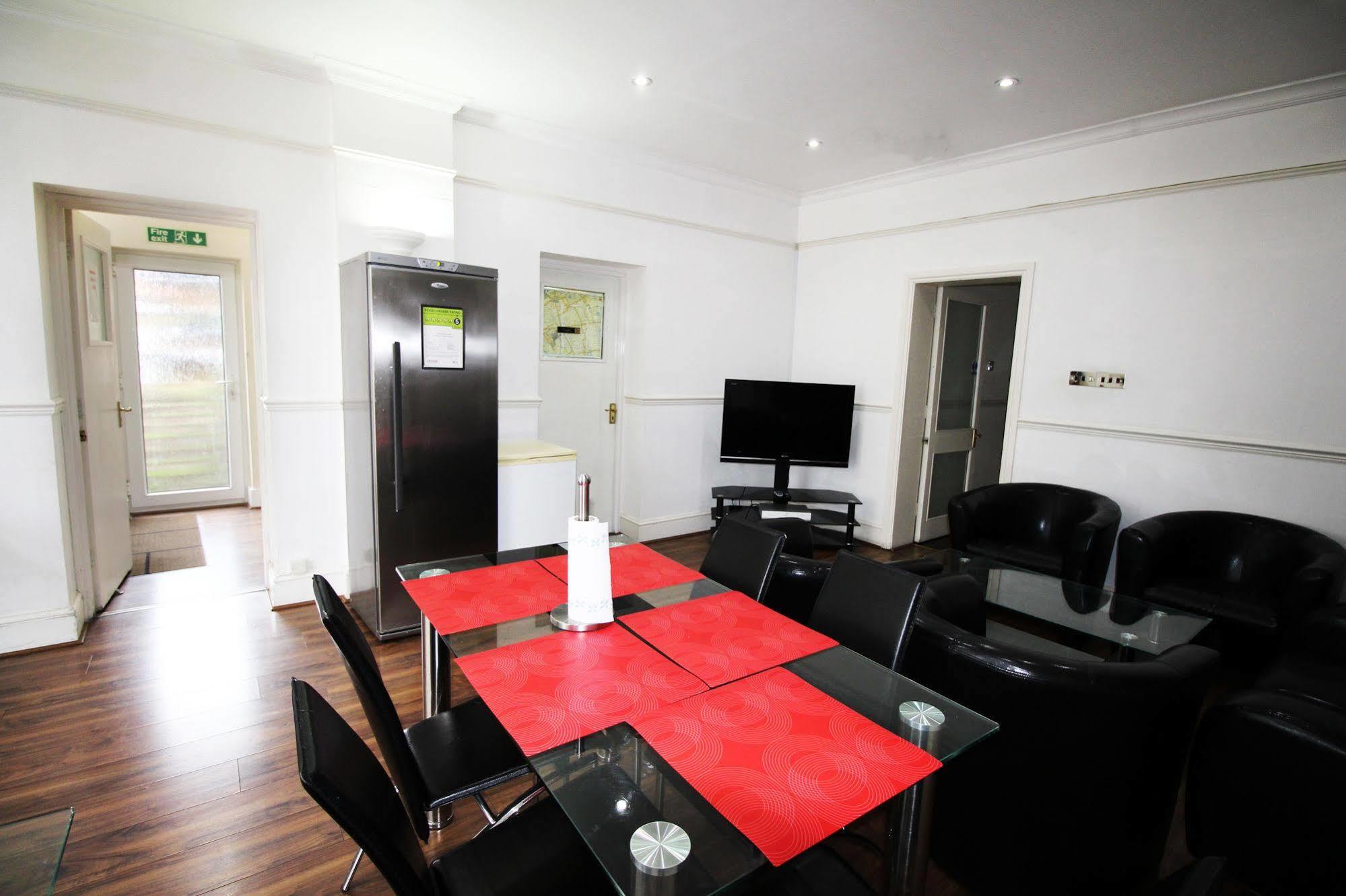 לונדון Flexistay Norbury Aparthotel מראה חיצוני תמונה